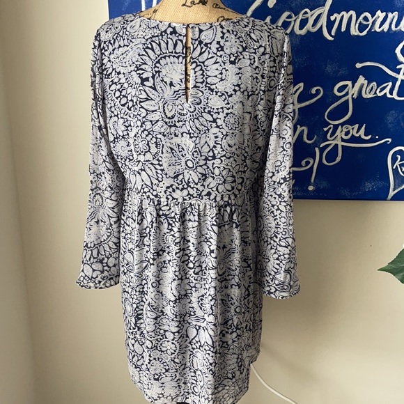 🌟EUC🌟 worn ONCE - beautiful Loft flutter sleeve rayon dress - small - Picture 5 of 9